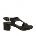 Sandale pour femmes en cuir perforé noir talon 4