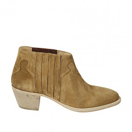 Stivaletto da donna con elastici in camoscio ocra tacco 5 - Misure disponibili: 33, 34, 42, 43, 44, 45, 46