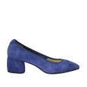 Woman's pointy pump in cornflower blue suede heel 5