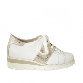 Zapato para mujer con cordones en piel blanca y laminada platino cuña 4 - Tallas disponibles:  43, 44, 46