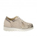 Woman's laced shoe with removable insole in rose pierced suede, leather and printed leather wedge heel 3