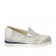 Scarpa accollata da donna in pelle laminata argento e camoscio forato bianco con elastici e plantare estraibile zeppa 3 - Misure disponibili: 32, 33, 34, 43, 45