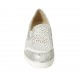 Scarpa accollata da donna in pelle laminata argento e camoscio forato bianco con elastici e plantare estraibile zeppa 3 - Misure disponibili: 32, 33, 34, 43, 45