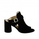Sandale pour femmes avec courroie en daim noir talon 7