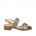 Sandale pour femmes en cuir lamé bronze avec strass multicouleurs talon 2
