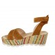 Sandalo con cinturino e plateau in camoscio color cuoio con zeppa rivestita in tessuto multicolore 6 - Misure disponibili: 31, 42