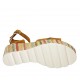 Sandalo con cinturino e plateau in camoscio color cuoio con zeppa rivestita in tessuto multicolore 6 - Misure disponibili: 31, 42