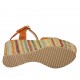 Sandalia para mujer con plataforma y cinturon en gamuza, piel laminada naranja y platino y tejido multicolor cuña 9 - Tallas disponibles:  33, 34, 42, 43, 44, 45