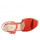 Sandalo con cinturino e plateau in camoscio rosso con zeppa rivestita in tessuto multicolore 12 - Misure disponibili: 33, 34, 42, 43