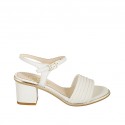 Sandale pour femmes avec courroie en cuir blanc et platine talon 5