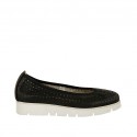Ballerina da donna in pelle forata nera zeppa 2