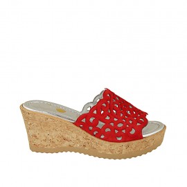 Mule ouvert pour femmes en daim perforé rouge avec plateforme et talon compensé 7 - Pointures disponibles:  43