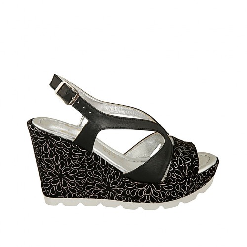 Sandale pour femmes en cuir noir et daim imprimé noir et argent avec plateforme et talon compensé 9 - Pointures disponibles:  31, 32, 33, 34, 44, 45