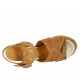 Sandalo da donna in camoscio color cuoio e pelle laminata platino con cinturino, plateau e tacco 9 - Misure disponibili: 32, 33, 34, 42, 43, 44, 45, 46