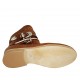Stivaletto da donna con cerniera, fibbie e borchie in pelle e pelle forata color cuoio tacco 3 - Misure disponibili: 33, 42, 43, 44
