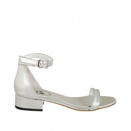 Zapato abierto con cinturon para mujer en piel laminada plateada tacon 3 - Tallas disponibles:  32, 42, 43