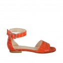 Zapato abierto para mujer con cinturon al tobillo en piel estampada naranja tacon 1
