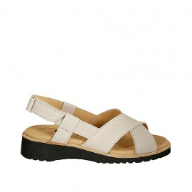 Sandalia para mujer con cierres de velcro en gamuza y gamuza estampada beis cuña 3 - Tallas disponibles:  42, 43