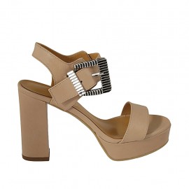 Sandalo da donna in pelle color cipria con fibbia, plateau e tacco 9 - Misure disponibili: 32, 42, 43, 44, 46