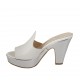 Sabo abierto para mujer en piel blanca y charol plateado con plataforma y tacon 10 - Tallas disponibles:  34, 42, 43, 44