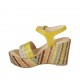 Sandalia para mujer con plataforma y cinturon en gamuza amarillo, piel laminada amarillo y platino y cuña multicolor 9 - Tallas disponibles:  32, 33, 34, 42, 43, 44