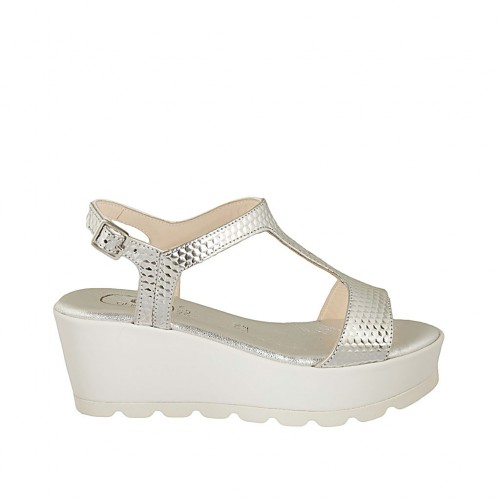 Sandalo da donna in pelle bianca e vernice stampata argento con plateau e zeppa 6 - Misure disponibili: 31, 32, 43, 44, 45, 46