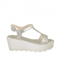 Woman's sandal in white leather and silver printed patent leather with platform and wedge heel 6