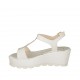 Sandalo da donna in pelle bianca e vernice stampata argento con plateau e zeppa 6 - Misure disponibili: 31, 32, 43, 44, 45, 46