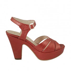 Sandalia para mujer con cinturon y plataforma en piel laminada roja tacon 10 - Tallas disponibles:  32, 33, 34, 43