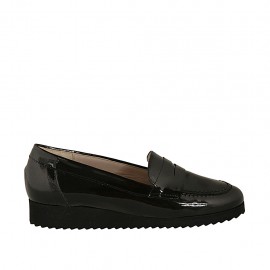 Woman's moccasin in black patent leather wedge heel 2 - Available sizes:  33, 34, 42, 43, 44, 45