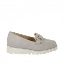 Mocassino da donna con accessorio e plantare estraibile in camoscio grigio zeppa 3