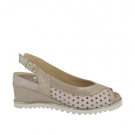 Sandalo da donna con plantare estraibile in camoscio forato beige e stampato laminato platino zeppa 5 - Misure disponibili: 32, 34, 44, 45