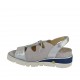 Sandalia para mujer con elastico, cordones y plantilla extraible en gamuza gris y piel laminada plateada cuña 4 - Tallas disponibles:  33, 34, 42, 43, 44