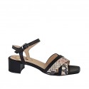 Sandalo da donna con cinturino in pelle nera e stampata rosa tacco 4