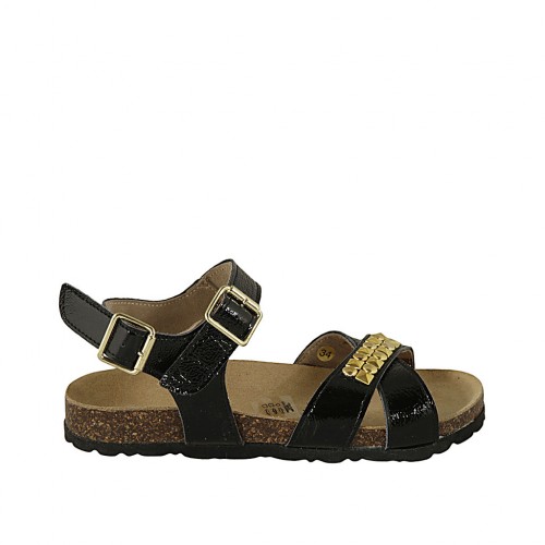 Woman's sandal in black patent leather with strap, buckle, accessory and wedge heel 2 - Available sizes:  33, 34
