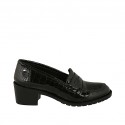 Woman's mocassin in black printed patent leather heel 5