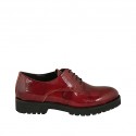 Chaussure derby à lacets pour femmes en cuir verni imprimé de couleur rouge talon 3