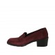 Woman's mocassin in maroon suede heel 5