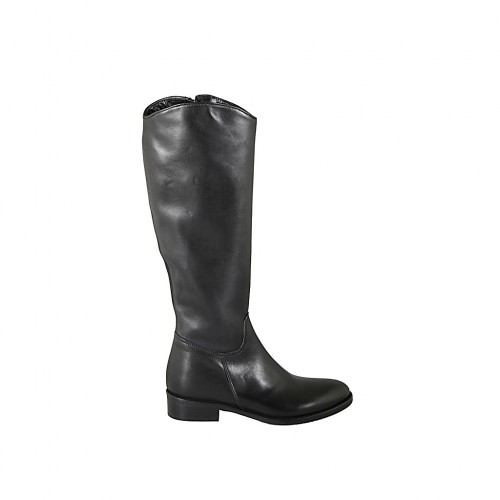 Klassischer Damenstiefel mit innerem Rei?verschluss aus schwarzfarbigem Leder Absatz 3 - Verfügbare Größen:  33, 42, 43, 45, 46