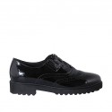 Zapato con cremallera, punta de ala y elasticos para mujer en charol negro tacon 3