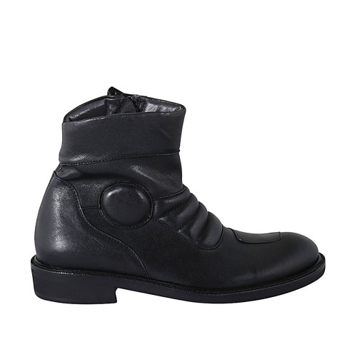 Men's ankle boot with zipper in black leather - Available sizes:  37, 38, 47, 48, 49, 50