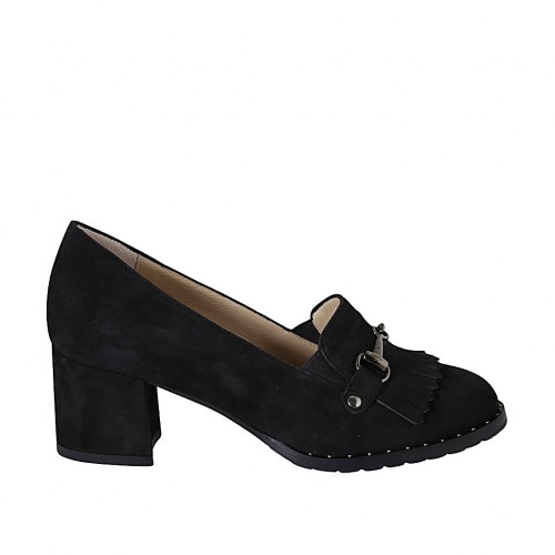 Mocasino para mujer con elasticos, tachuelas, flecos y cadena en gamuza negra tacon 5 - Tallas disponibles:  32, 33, 34, 42, 43, 44