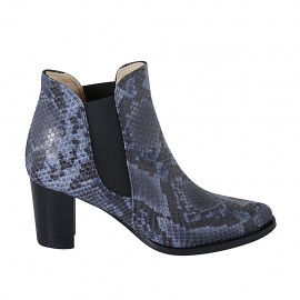 Woman's pointy ankle boot with elastic bands in blue printed leather heel 7