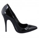 Woman's pointy pump in black patent leather with heel 11