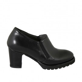 Damenschuh mit Gummibändern und herausnehmbarer Innensohle aus schwarzem Leder Absatz 7 - Verfügbare Größen:  32, 33, 34, 42, 43, 44, 45