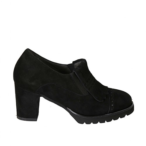 Damenschuh mit herausnehmbarer Innensohle, Gummiband und Fransen aus schwarzem Wildleder Absatz 7 - Verfügbare Größen:  32, 33, 34, 42, 43, 44, 45