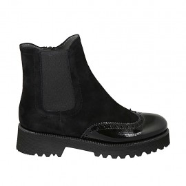 Woman's ankle boot in black patent leather and suede with zippers, elastic band and removable insole heel 4