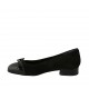 Woman's pump in black suede and patent leather with buckle heel 3