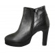 Woman's ankle boot with zipper and platform in black leather with heel 10