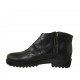 Woman's ankle boot with zipper in black leather heel 3